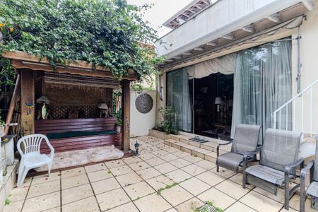 Casa para alugar com 330m², 4 quartos e 2 vagasLounge