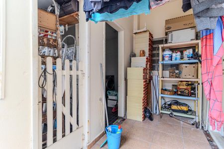 Casa para alugar com 330m², 4 quartos e 2 vagasÁrea de Serviço