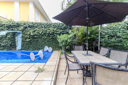 Casa para alugar com 330m², 4 quartos e 2 vagasPiscina