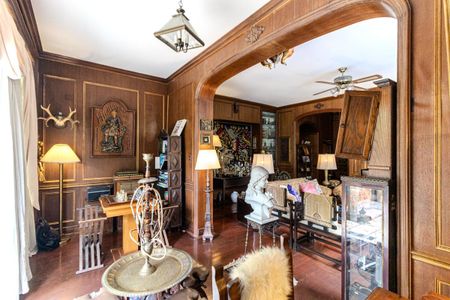 Casa para alugar com 330m², 4 quartos e 2 vagasSala