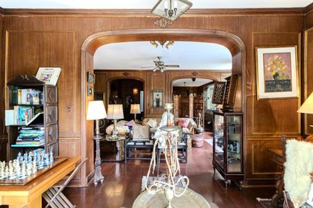 Casa para alugar com 330m², 4 quartos e 2 vagasSala