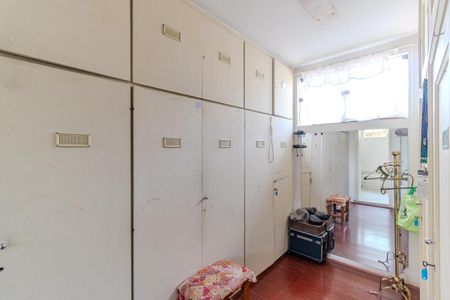 Casa para alugar com 330m², 4 quartos e 2 vagasCloset da Suíte