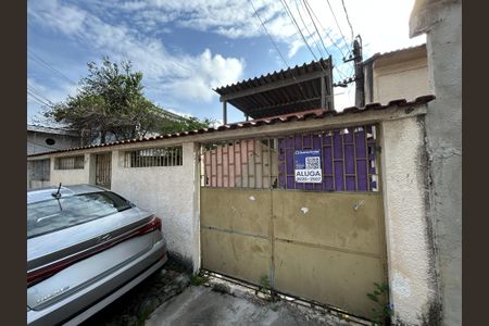 Casa para alugar com 407m², 2 quartos e 3 vagasFachada + plaquinha