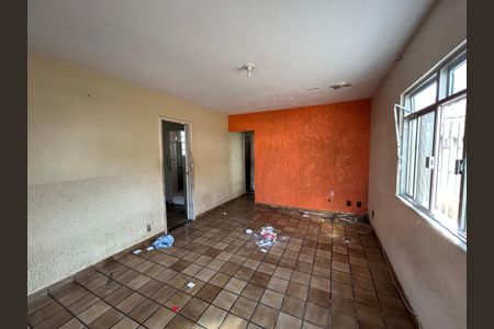 Sala de casa para alugar com 2 quartos, 407m² em Turiaçú, Rio de Janeiro