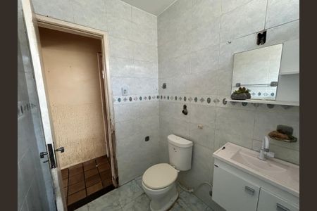 Casa para alugar com 407m², 2 quartos e 3 vagasBanheiro Social