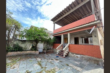 Casa para alugar com 407m², 2 quartos e 3 vagasFachada