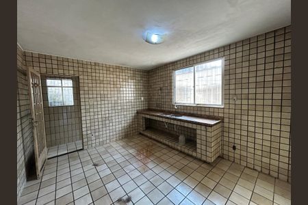 Casa para alugar com 407m², 2 quartos e 3 vagasCozinha