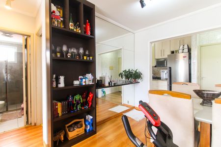 Sala de apartamento para alugar com 2 quartos, 50m² em Vila Taquari, São Paulo