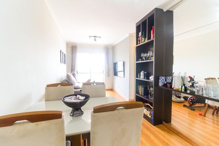 Sala de apartamento para alugar com 2 quartos, 50m² em Vila Taquari, São Paulo