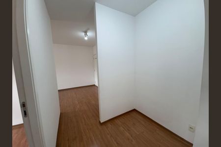 Apartamento à venda com 2 quartos, 66m² em Vila Anastácio, São Paulo