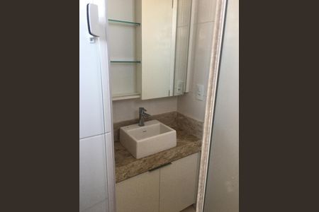 Apartamento à venda com 3 quartos, 74m² em Parque Sao Domingos, São Paulo