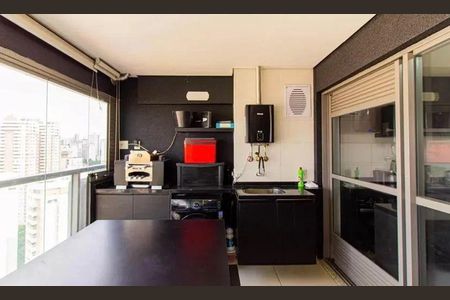 Apartamento à venda com 2 quartos, 69m² em Vila Romana, São Paulo