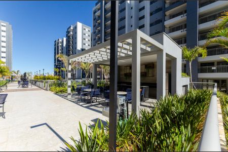 Apartamento à venda com 106m², 3 quartos e 2 vagas Apartamento à venda com 106m², 3 quartos e 2 vagasÁrea comum - Piscina