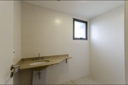 Apartamento à venda com 106m², 3 quartos e 2 vagas Apartamento à venda com 106m², 3 quartos e 2 vagasBanheiro da Suíte