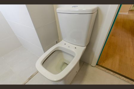 Apartamento à venda com 106m², 3 quartos e 2 vagas Apartamento à venda com 106m², 3 quartos e 2 vagasBanheiro da Suíte