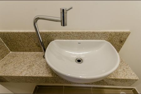 Apartamento à venda com 106m², 3 quartos e 2 vagas Apartamento à venda com 106m², 3 quartos e 2 vagasLavabo