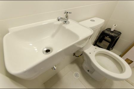 Apartamento à venda com 106m², 3 quartos e 2 vagas Apartamento à venda com 106m², 3 quartos e 2 vagasBanheiro de Serviço
