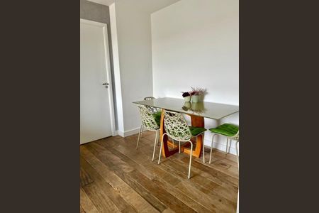 Apartamento à venda com 2 quartos, 63m² em Empresarial 18 do Forte, Barueri