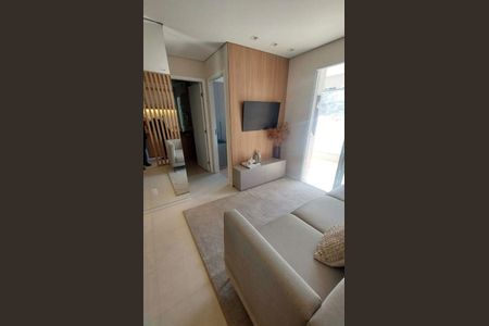 Apartamento à venda com 2 quartos, 62m² em Vila Ipojuca, São Paulo