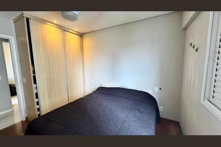Apartamento à venda com 3 quartos, 74m² em Vila Mangalot, São Paulo