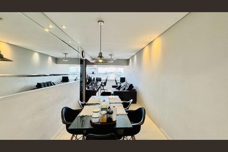 Apartamento à venda com 3 quartos, 74m² em Vila Mangalot, São Paulo