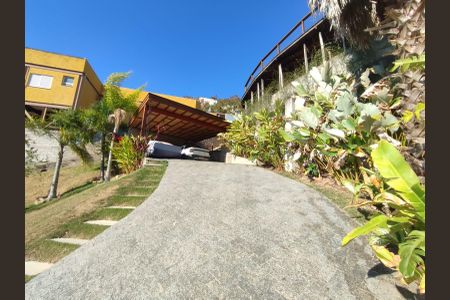 Casa de condomínio para alugar com 300m², 3 quartos e 2 vagas Casa de condomínio para alugar com 300m², 3 quartos e 2 vagasGaragem