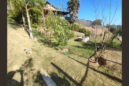 Casa de condomínio para alugar com 300m², 3 quartos e 2 vagas Casa de condomínio para alugar com 300m², 3 quartos e 2 vagasJardim