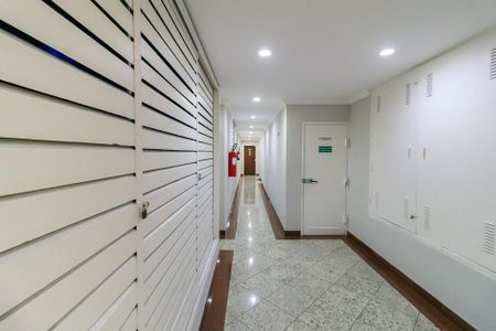 Apartamento à venda com 42m², 1 quarto e 1 vagaHall Social