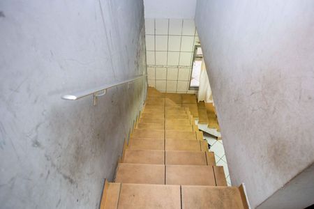 Casa à venda com 286m², 5 quartos e 8 vagasEscada