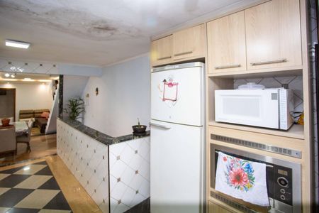 Casa à venda com 286m², 5 quartos e 8 vagasCozinha Casa 2