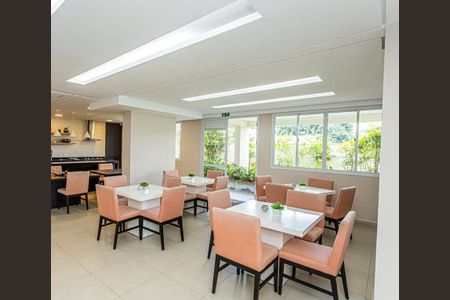 Apartamento à venda com 2 quartos, 65m² em Vila Mangalot, São Paulo