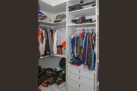 Apartamento à venda com 70m², 3 quartos e 2 vagasSuíte