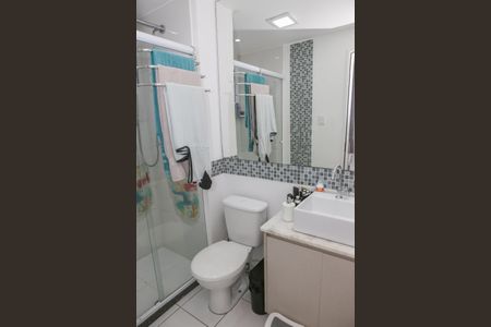 Apartamento à venda com 70m², 3 quartos e 2 vagasBanheiro da Suíte