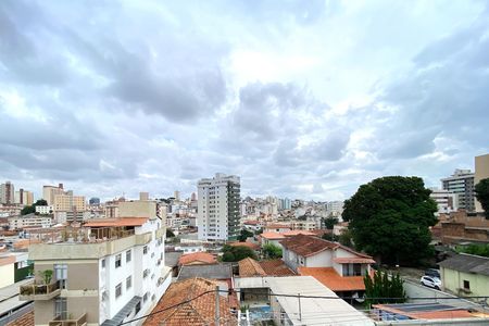 Apartamento à venda com 180m², 4 quartos e 3 vagas Apartamento à venda com 180m², 4 quartos e 3 vagasVista da Varanda