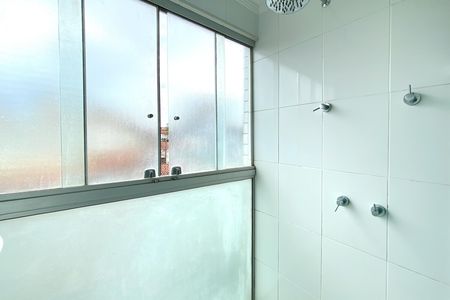 Apartamento à venda com 180m², 4 quartos e 3 vagas Apartamento à venda com 180m², 4 quartos e 3 vagasBanheiro da Suíte