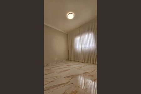 Apartamento à venda com 2 quartos, 47m² em Ayrosa, Osasco
