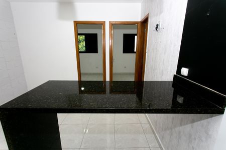 Cozinha de apartamento para alugar com 2 quartos, 40m² em Vila Carrão, São Paulo