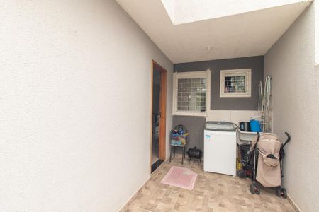 Casa para alugar com 42m², 2 quartos e 1 vagaÁrea de Serviço