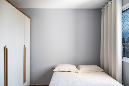 Quarto 2 de apartamento à venda com 2 quartos, 32m² em Vila Carmosina, São Paulo