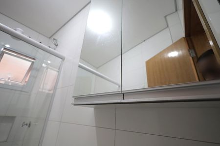 Apartamento para alugar com 72m², 2 quartos e 1 vaga Apartamento para alugar com 72m², 2 quartos e 1 vagaBanheiro Suíte