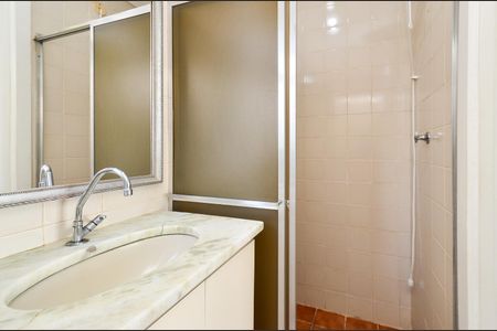 Apartamento à venda com 80m², 3 quartos e 1 vaga Apartamento à venda com 80m², 3 quartos e 1 vagaBanheiro Social