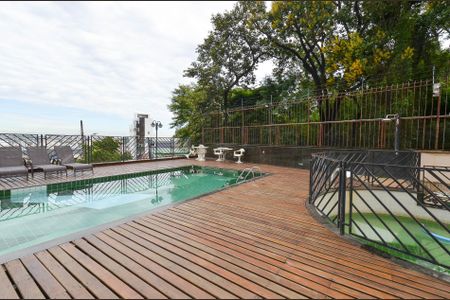 Apartamento à venda com 80m², 3 quartos e 1 vaga Apartamento à venda com 80m², 3 quartos e 1 vagaÁrea comum - Piscina