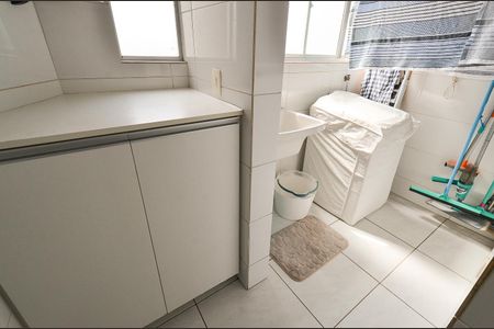 Apartamento à venda com 80m², 3 quartos e 1 vaga Apartamento à venda com 80m², 3 quartos e 1 vagaÁrea de Serviço