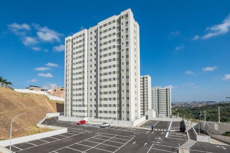 Apartamento à venda com 46m², 2 quartos e 1 vaga Apartamento à venda com 46m², 2 quartos e 1 vagaFachada