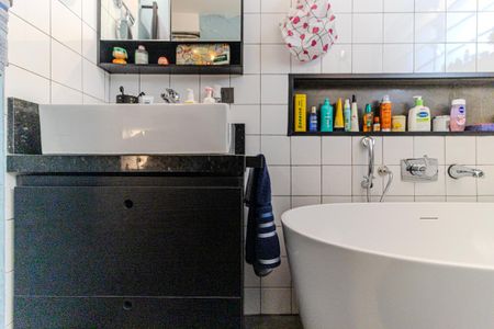 Apartamento à venda com 97m², 1 quarto e sem vaga Apartamento à venda com 97m², 1 quarto e sem vagaBanheiro da Suíte