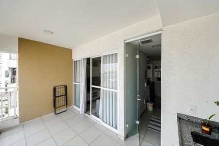 Apartamento para alugar com 60m², 2 quartos e 1 vagaVaranda
