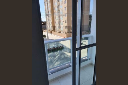 Sala de apartamento para alugar com 2 quartos, 50m² em Jardim Tropical, Nova Iguaçu