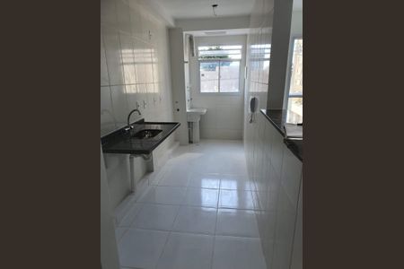 Cozinha de apartamento para alugar com 2 quartos, 50m² em Jardim Tropical, Nova Iguaçu