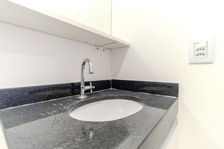 Banheiro de kitnet/studio para alugar com 1 quarto, 22m² em Campos Elíseos, São Paulo