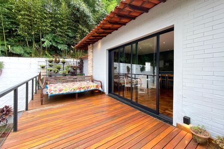 Casa de condomínio à venda com 450m², 3 quartos e 4 vagasVaranda da Sala de Jantar